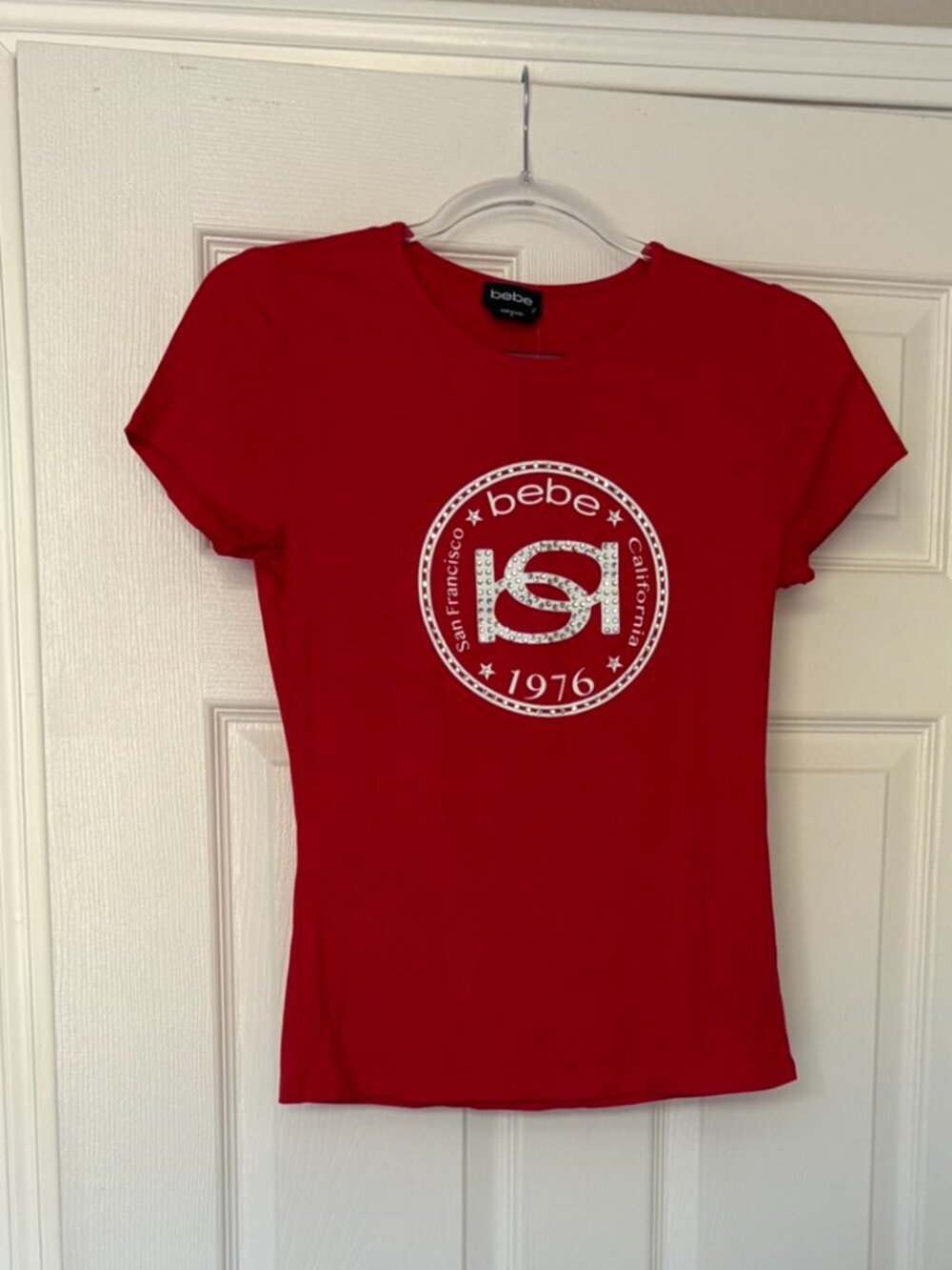 Woman's T-short. Bebe. Red. Size M